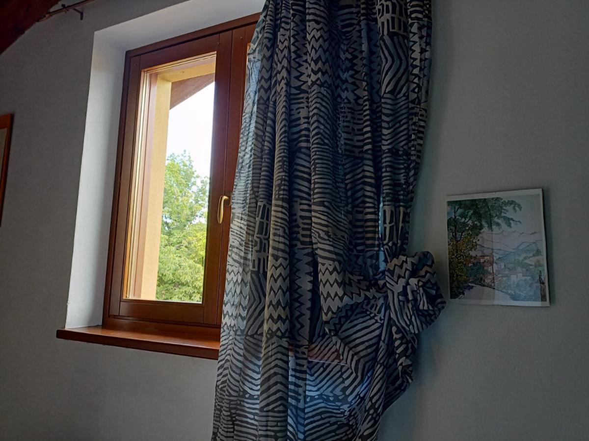 Апартаменты Vite Dipinte 1 Bilocale In Langa Новелло Экстерьер фото