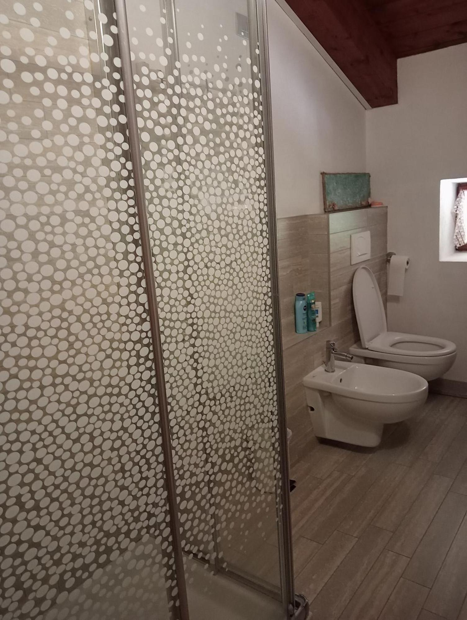 Апартаменты Vite Dipinte 1 Bilocale In Langa Новелло Экстерьер фото